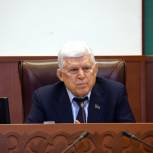 Хизри Шихсаидов призвал депутатов проверить в муниципалитетах несданные в эксплуатацию соцобъекты