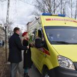 «Единая Россия» поздравила работников скорой медицинской помощи