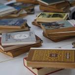 Депутаты «Единой России» передали тысячи книг в библиотеки по всей стране
