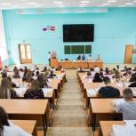 «Единая Россия» 29 апреля проведет «Диктант Победы» на 16 тысячах площадок в 80 странах мира