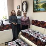 Елена Кашкарова в преддверии 9 мая передала подарки Совету ветеранов Калининского административного округа города Тюмени