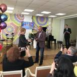 «Единая Россия» сделала айхальской Детской школе искусств подарок