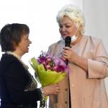 Активистов заслуженного возраста поздравила депутат Законодательного Собрания Тверской области Ирина Колесникова