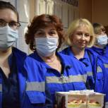 «Единая Россия» поздравила работников скорой помощи с профессиональным праздником