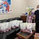 В районе Фили-Давыдково единороссы провели благотворительную акцию «Большая помощь маленькому другу»
