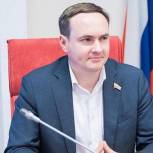 Антон Капралов прокомментировал введение единых мер поддержки многодетных семей