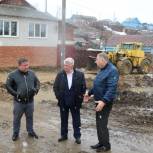 Александр Романов помог пострадавшим от подтопления жителям Базарного Карабулака