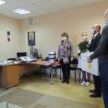 Курские единороссы поздравили работников больницы скорой медицинской помощи