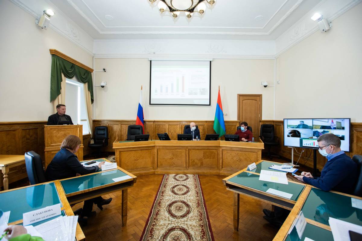 Элиссан Шандалович: работа над поправками в федеральное законодательство, направленными на защиту Ладожского и Онежского озер, будет продолжена