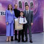 Воронежские единороссы провели конкурс среди школьников «Рисуем Победу»