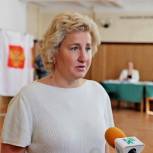 Депутат Мособлдумы Алла Полякова посетила избирательные участки в Пушкинском городском округе