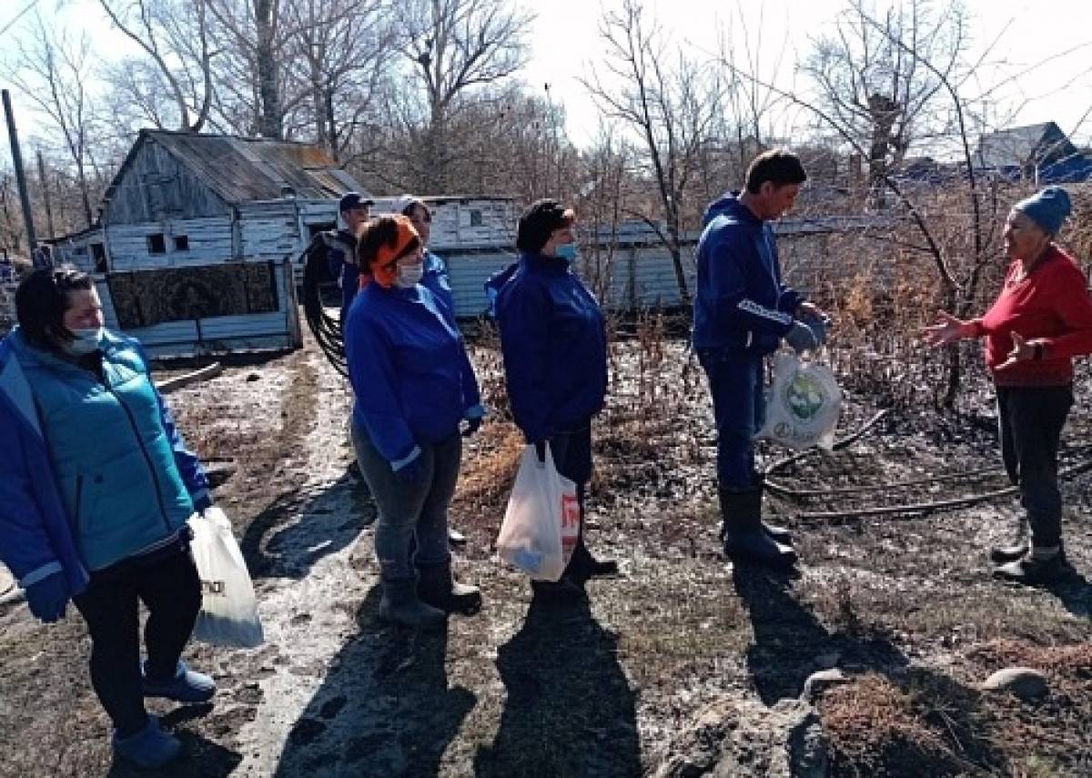 В Бижбулякском районе волонтеры помогли пострадавшим от паводка