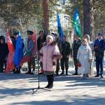Единороссы приняли участие в передаче «Знамени Победы» жителям Муравленко