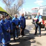 В Сеймском округе единороссы поздравили работников службы «скорой помощи»