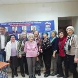 Пенсионеры и ветераны активно сотрудничают с партийным Депутатским центром
