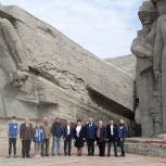 В Крыму «Диктант Победы» написали на месте бывшего концлагеря, у Аджимушкайских каменоломен и в сквере Победы в Симферополе