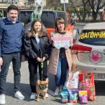 Волонтеры привезли корм в приюты для животных в Москве и Якутии