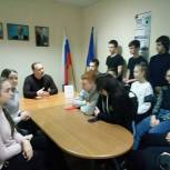 Александр Климов провел урок парламентаризма