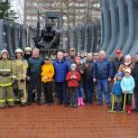 Свердловские сторонники прибрали территорию у мемориала воинам-интернационалистам