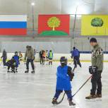 Липецкий депутат оказал содействие хоккейной команде с поездкой на фестиваль для детей и подростков с инвалидностью