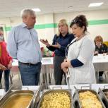 Дмитрий Плеханов: ««Единая Россия» регулярно проводит мониторинг питания в школах