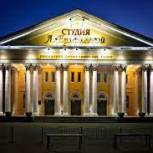 Активисты партпроекта «Старшее поколение» пригласили пожилых омичей на праздничный концерт