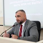 Константин Тхостов: исполнение гимна и поднятие государственного флага в школах — хорошее начинание для патриотического воспитания детей