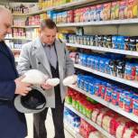 Партийцы проверили наличие продуктов и уровень цен в люберецких магазинах