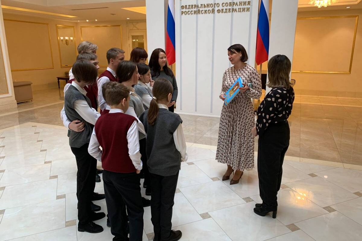 Юлия Лазуткина организовала поездку в Москву для воспитанников и педагогов  Спасского детского дома