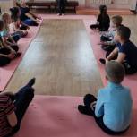 Для школьников и дошколят Ленинского района провели мастер-класс по физкультуре