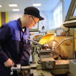 «Единая Россия» внесет в Госдуму законопроект, способствующий трудоустройству студентов среднего профобразования