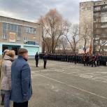 С 1 сентября в школах будут исполнять гимн и поднимать государственный флаг России