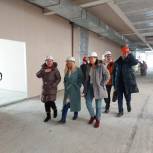 Депутаты «Единой России» проверили ход строительства школы в посёлке Ола