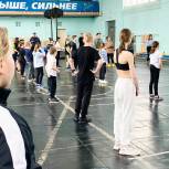 Партийцы провели «Зарядку со звездой» для люберецких школьников