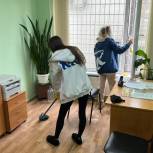 Волонтёры «Единой России» помогли Совету ветеранов в Перове