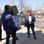 Ашинское местное отделение «Единой России» вместе с жителями города отправили гуманитарную помощь Донбассу