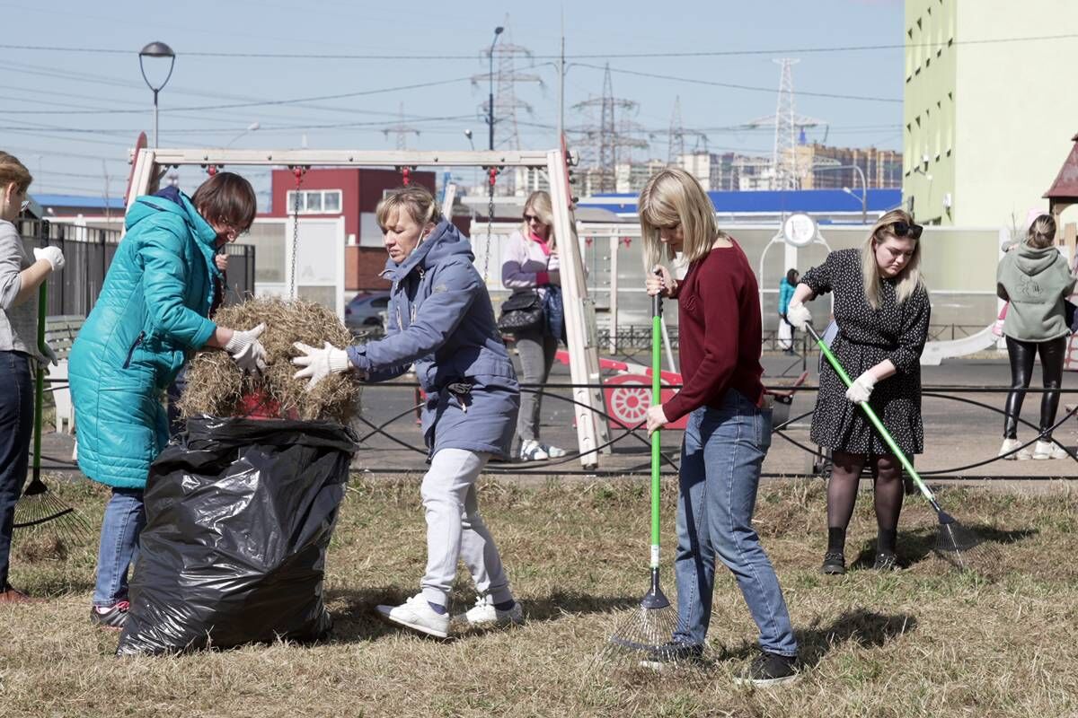 Петербургские единороссы подключились к общегородской акции «Добрый  субботник»