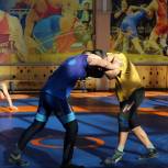 «Единая Россия» продолжает проводить мастер-классы от именитых чемпионов по вольной борьбе