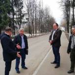 В Медведевском районе депутаты – единороссы проверяют качество ремонта общественных территорий
