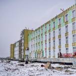 «Партийный десант» проконтролировал строительство поликлиники в Октябрьском районе Новосибирска