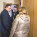 Депутаты «Единой России» окажут помощь семье участника СВО в ремонте жилья