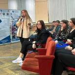Депутаты «Единой России» проводят встречи с молодежью в рамках отчетной кампании