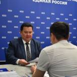 Бадма Салаев подал документы для участия в предварительном голосовании