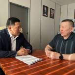 Участник СВО, ветеран боевых действий Александр Колесов подал документы для участия в предварительном голосовании