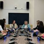 В Великом Новгороде «Женское движение Единой России» организовало обучающую встречу для женщин-предпринимателей