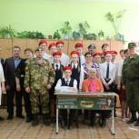 В Талице установили Парту Героя