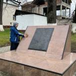 В Чечне единороссы приводят в порядок воинские мемориалы и памятники