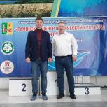 Депутат «Единой России» помог с организацией соревнований по плаванию
