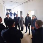 Краевые парламентарии побывали с проверкой капитальных ремонтов школ в Сухобузимском районе