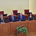 Депутаты Законодательного Собрания Ростовской области: Участники СВО и члены их семей получили право первоочередного приема в органах власти и местного самоуправления